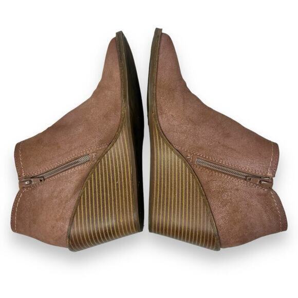 LUCKY BRAND Suede Macawi Ankle Boot Side Zip Size 7.5 - Picture 8 of 11